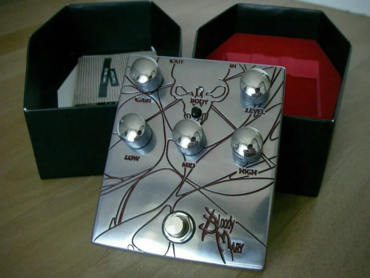 T-Rex Bloody Mary Distortion - Vintage & Modern Guitars