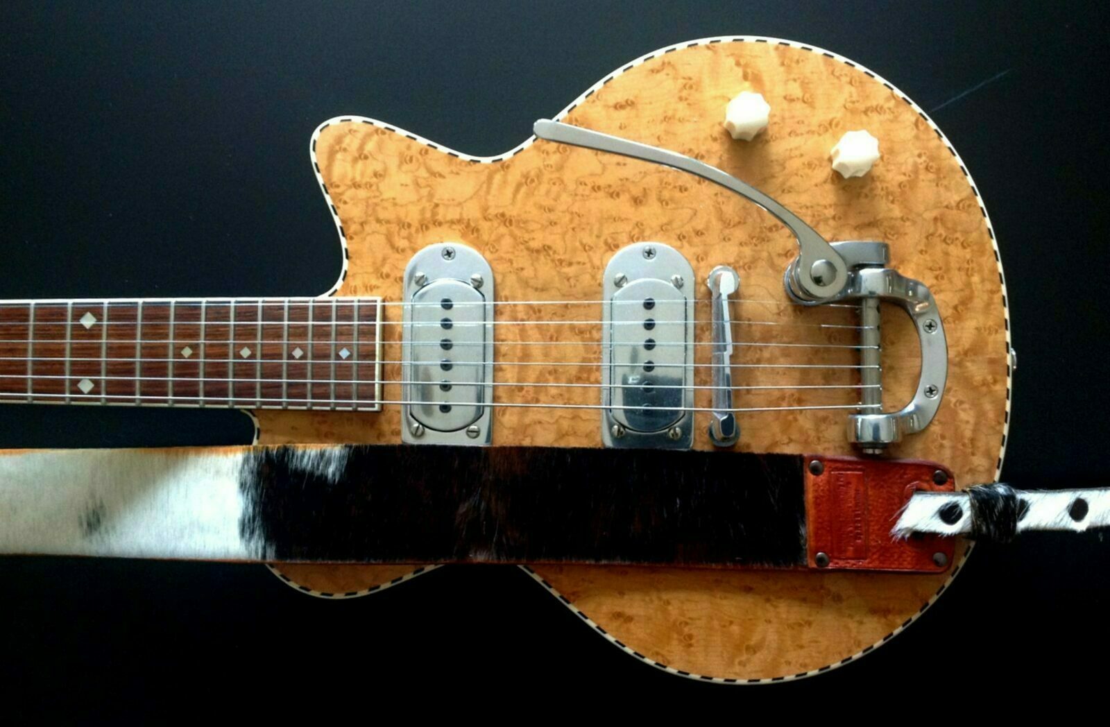 R&B Leathers USA Genuine Cow Hide Guitar Strap 12 Vintage & Modern