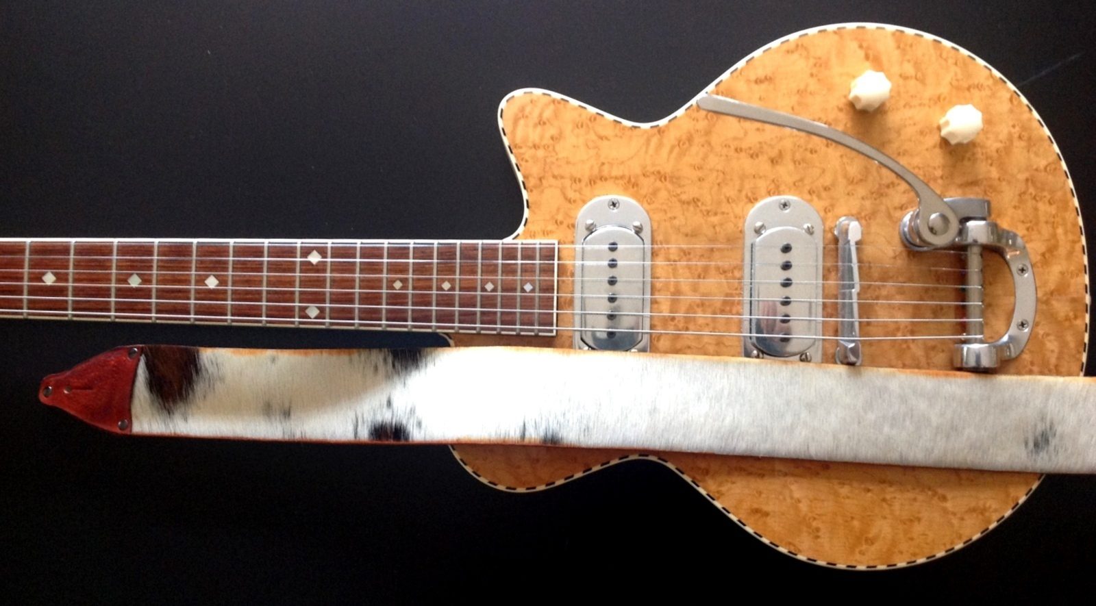 R&B Leathers USA Genuine Cow Hide Guitar Strap 12 Vintage & Modern