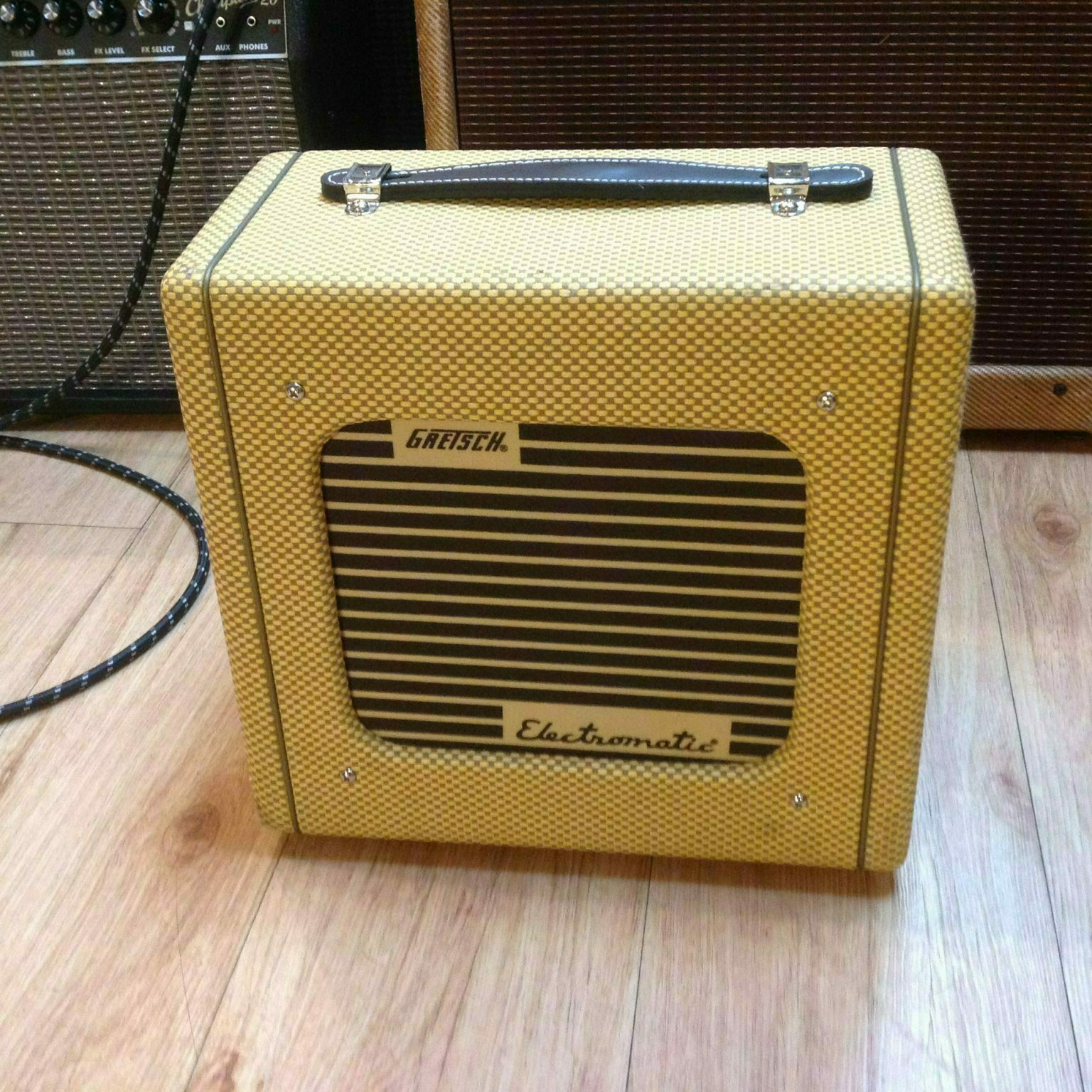 Gretsch Electromatic G5222 Amplifier Vintage & Modern Guitars