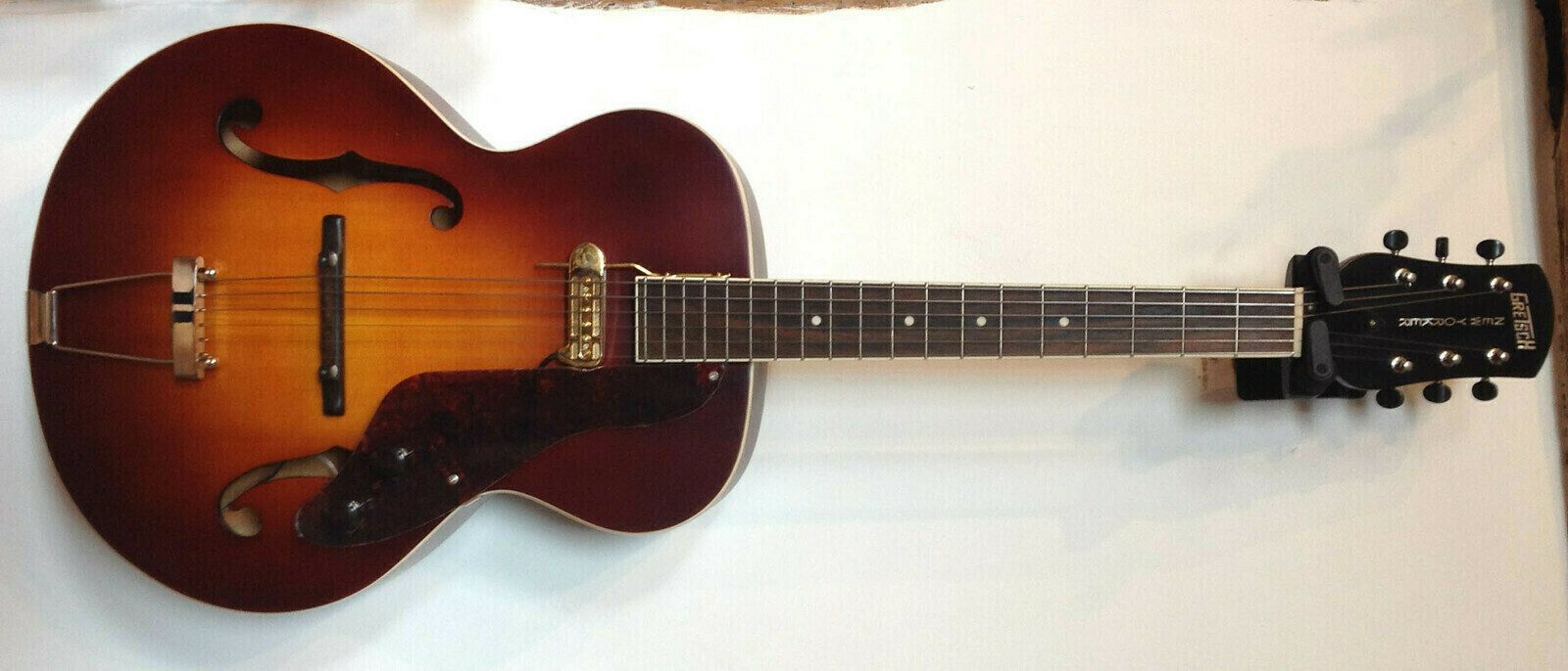 Gretsch G9550 New Yorker Archtop Guitar With Guild Floating Pickup