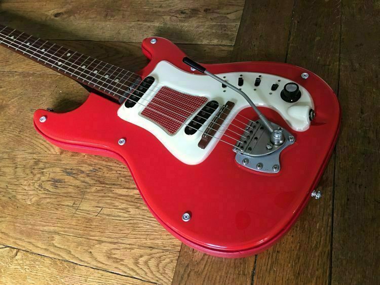 1960's Hagstrom Futurama II Deluxe - Image 2