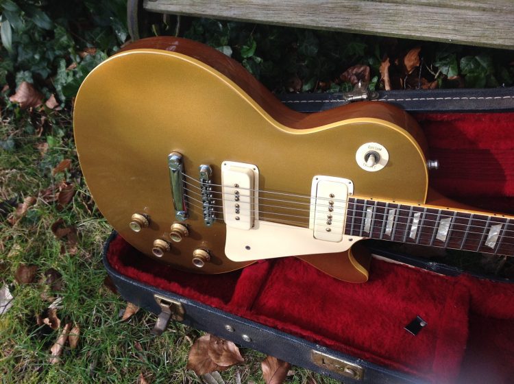 1971 Gibson Les Paul Deluxe Gold Top - Image 2