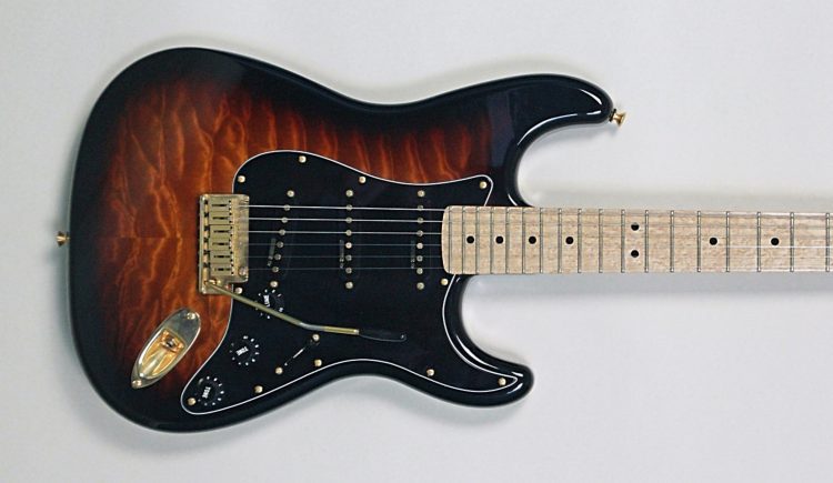 1998 Fender Custom Hank Marvin Stratocaster - Image 2
