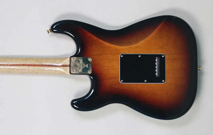 1998 Fender Custom Hank Marvin Stratocaster - Image 9