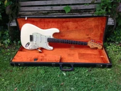 1964 Fender Stratocaster Olympic White