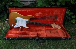 1969 Fender Stratocaster Candy Apple red