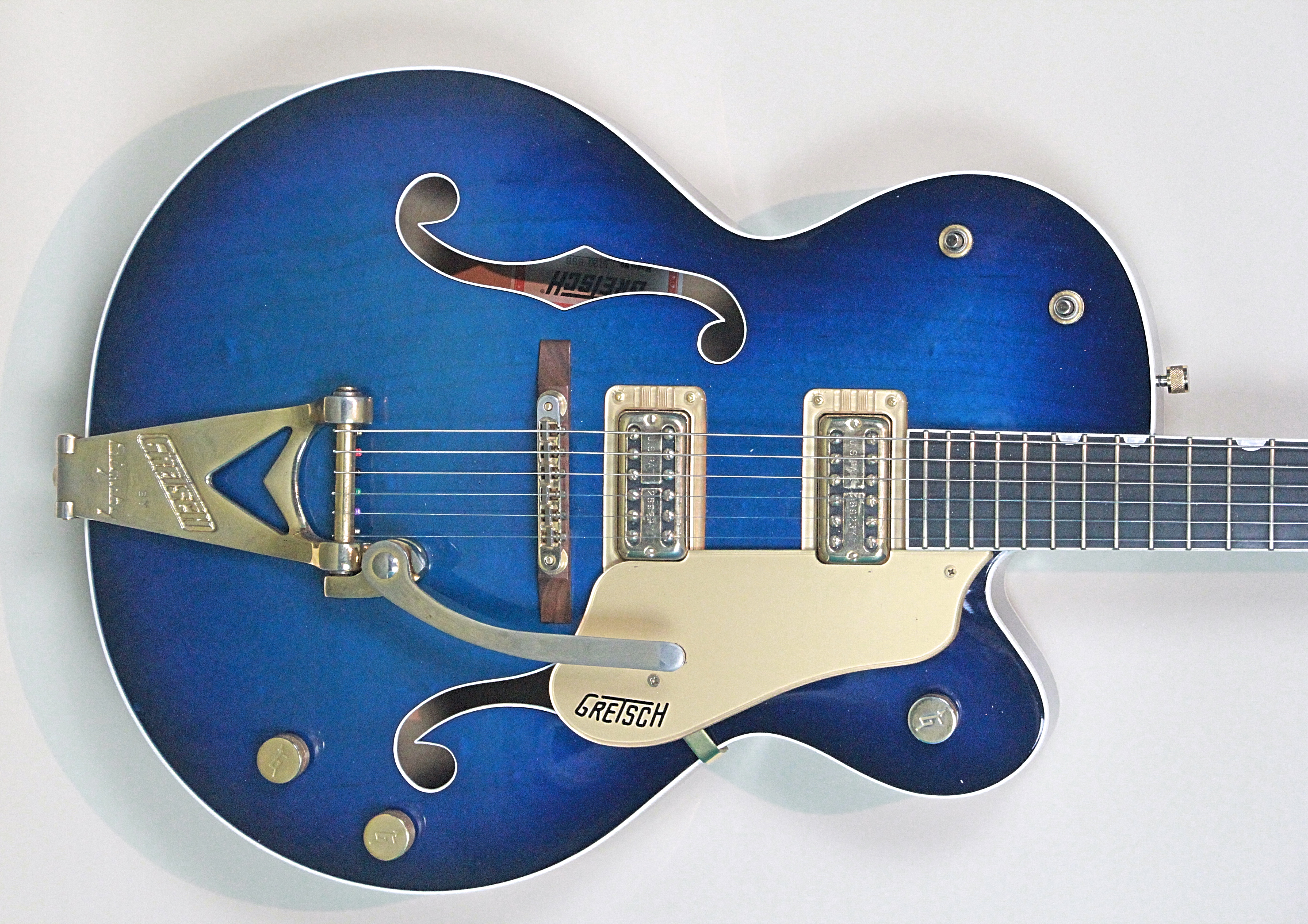 2005 Gretsch 6120 Blue Burst Vintage & Modern Guitars
