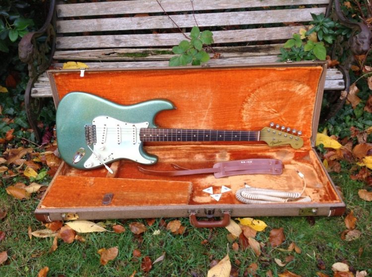 1960 Fender Stratocaster Blue Sparkle