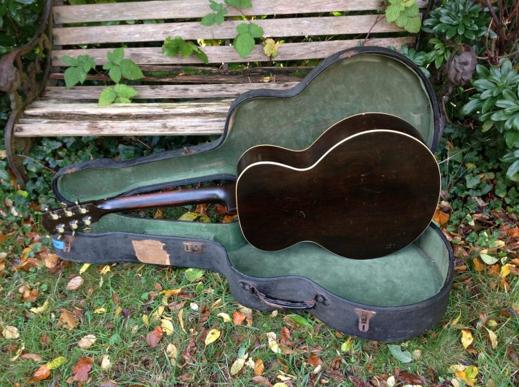 1930's Gibson L50 - Image 4