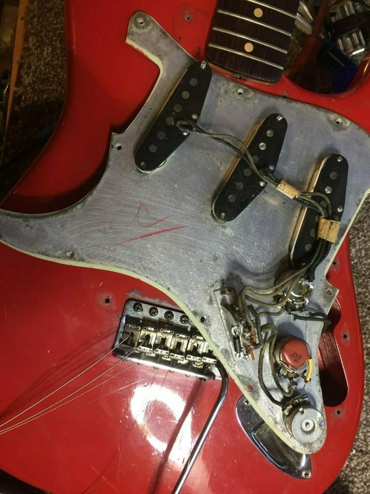 1962 Fender Stratocaster Dakota Red - Image 11