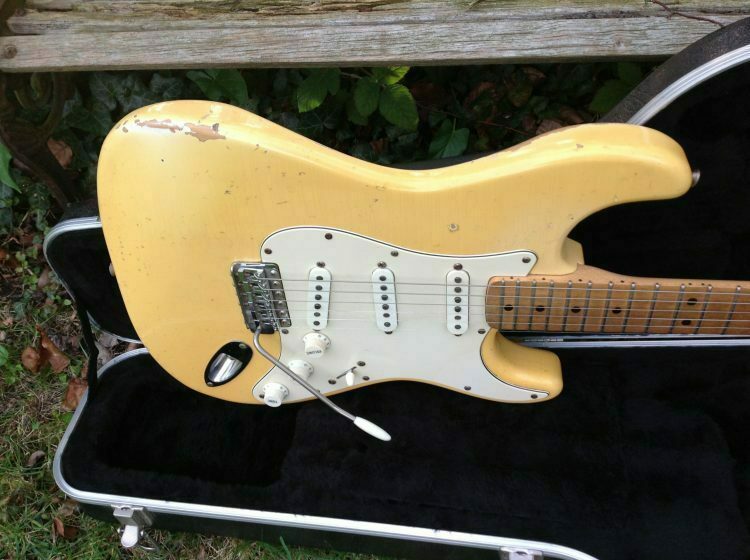1972 Fender Stratocaster Olympic White - Image 3