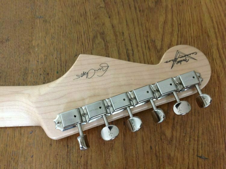 2013 Fender Custom Shop Eric Clapton Stratocaster Daphne Blue - Image 14