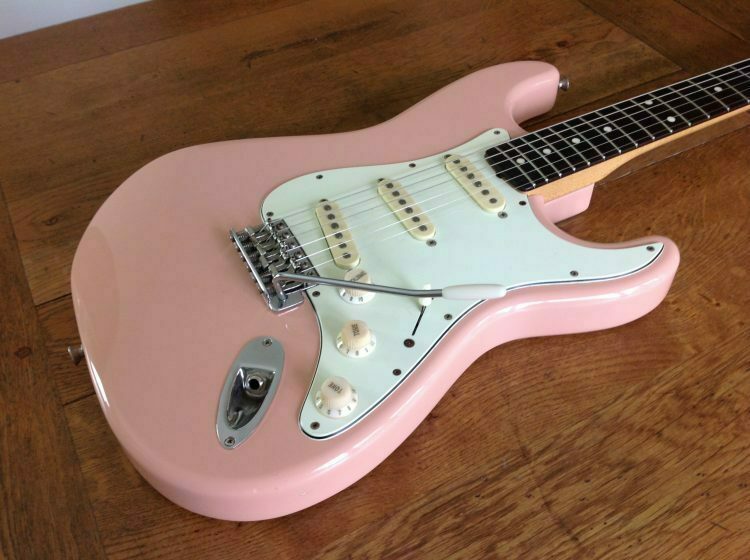 1996 Fender Japan 1962 Reissue Stratocaster Shell Pink - Image 13