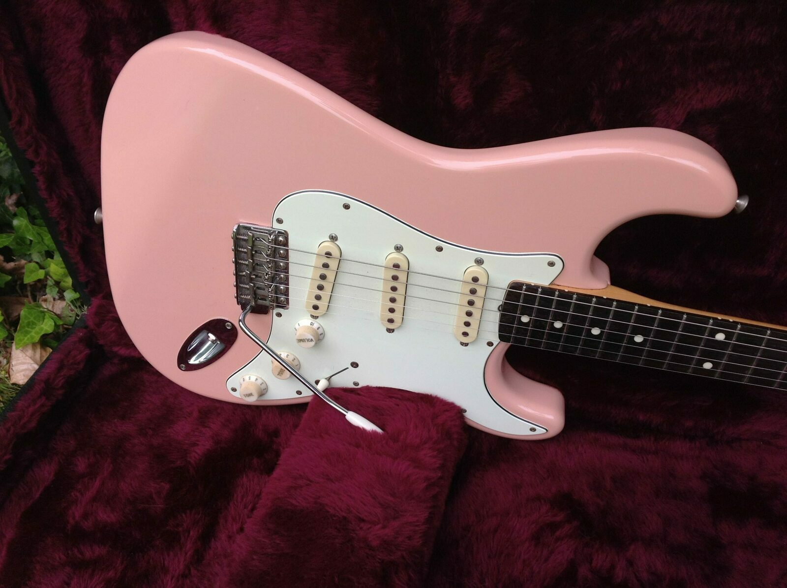 ギター Fender Japan ST62 Shell Pink 2010 Fender Japan ST62 TX '62 Reissue Stratocaster Shell