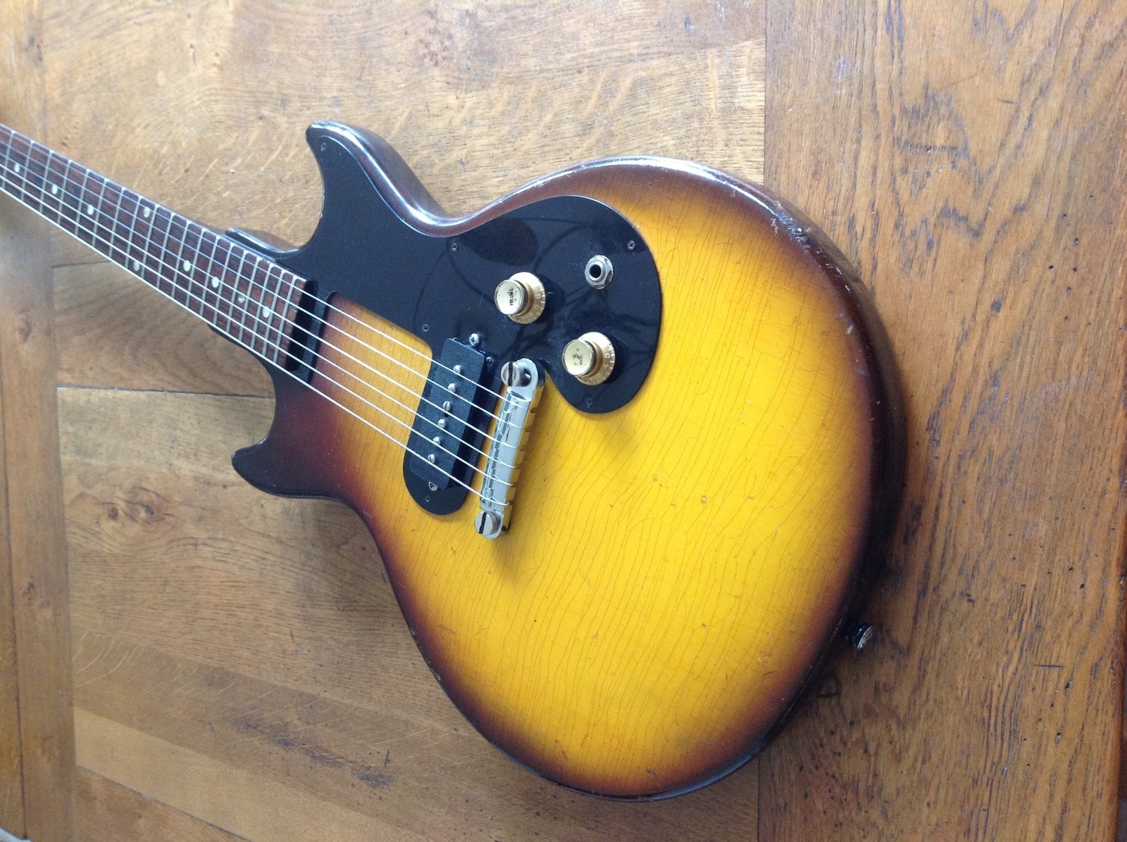 1961 Gibson Melody Maker Vintage & Modern Guitars