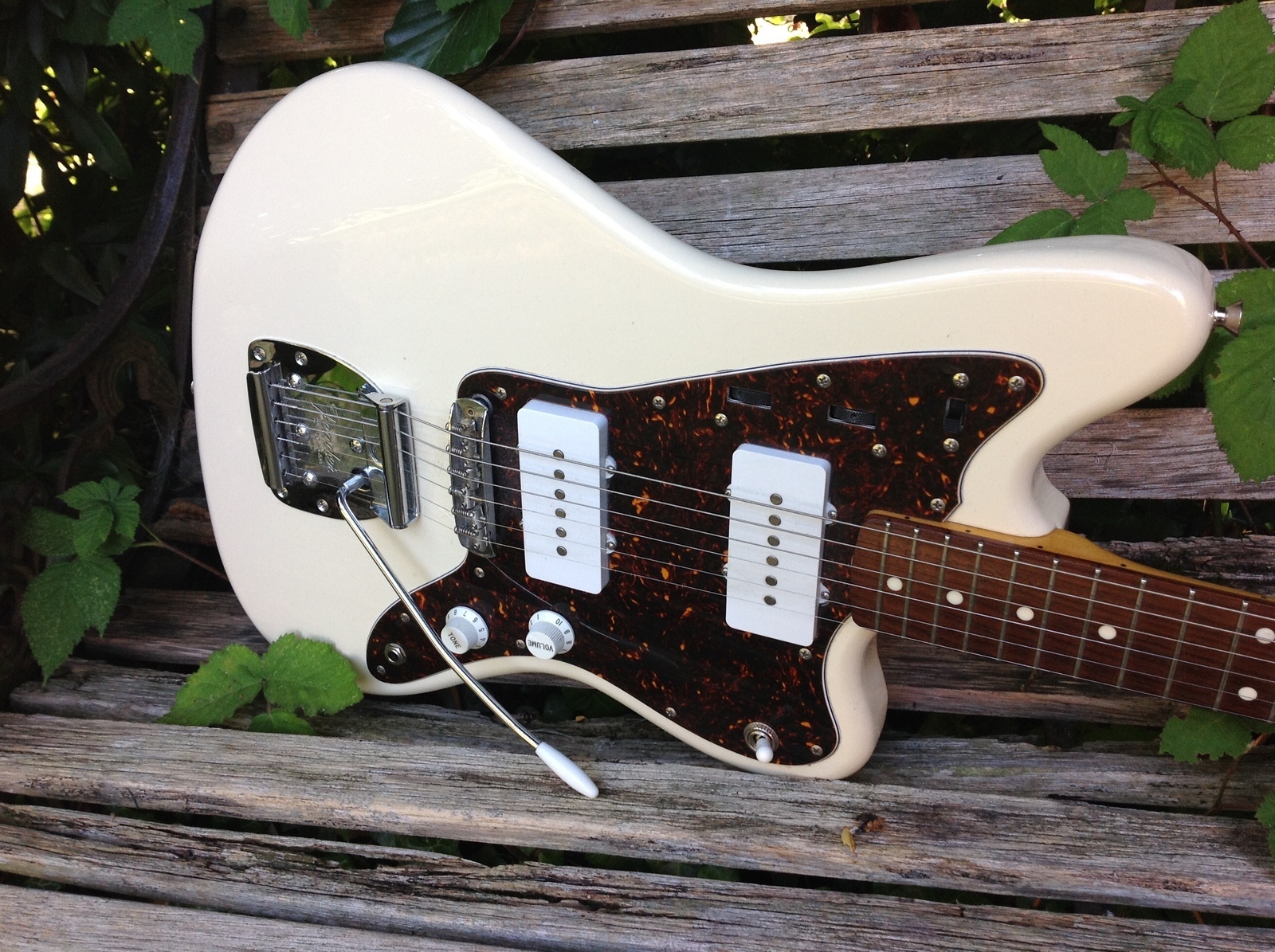 1994 Fender Japan Jazzmaster Olympic White Vintage & Modern Guitars