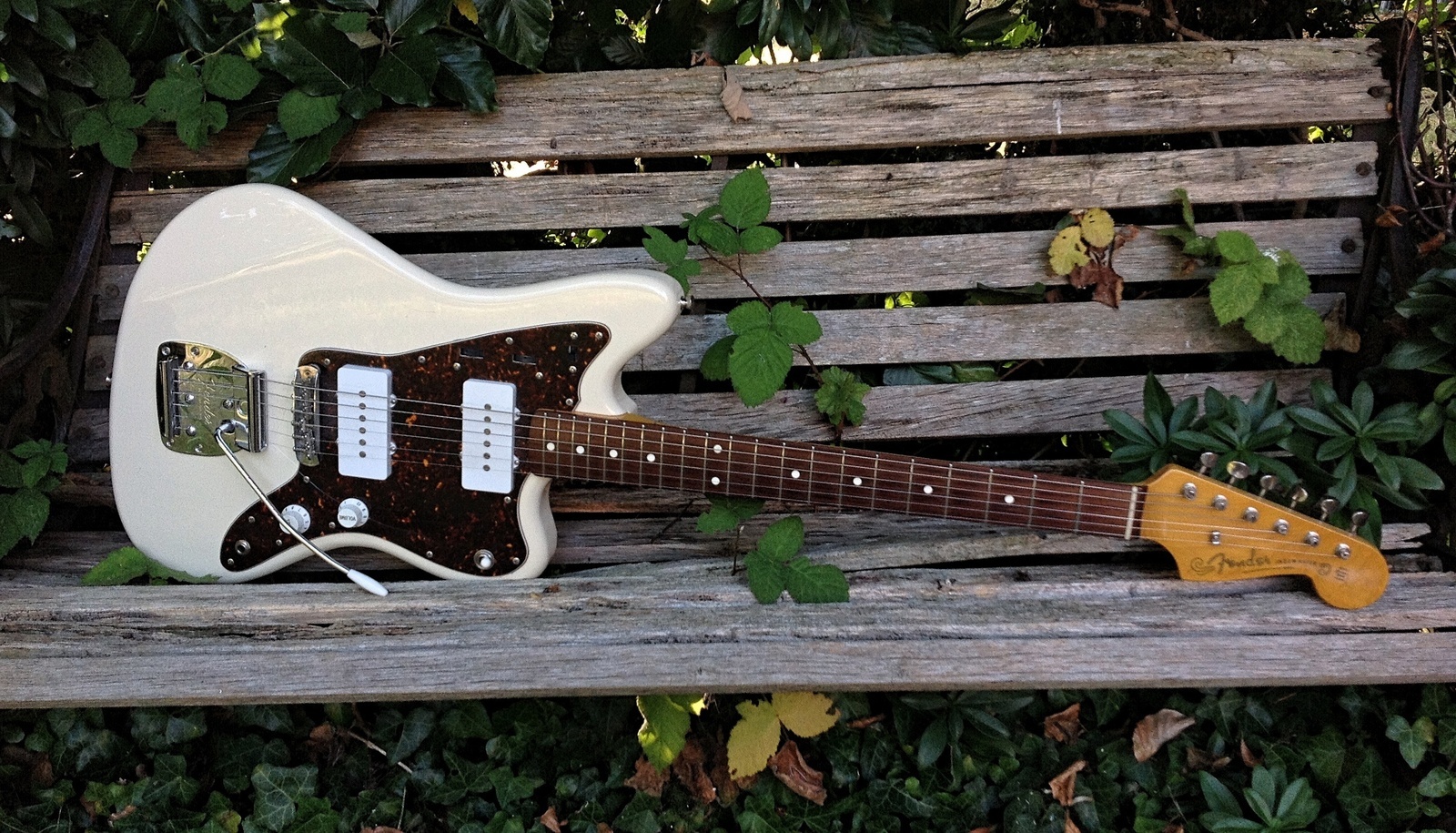1994 Fender Japan Jazzmaster Olympic White Vintage & Modern Guitars