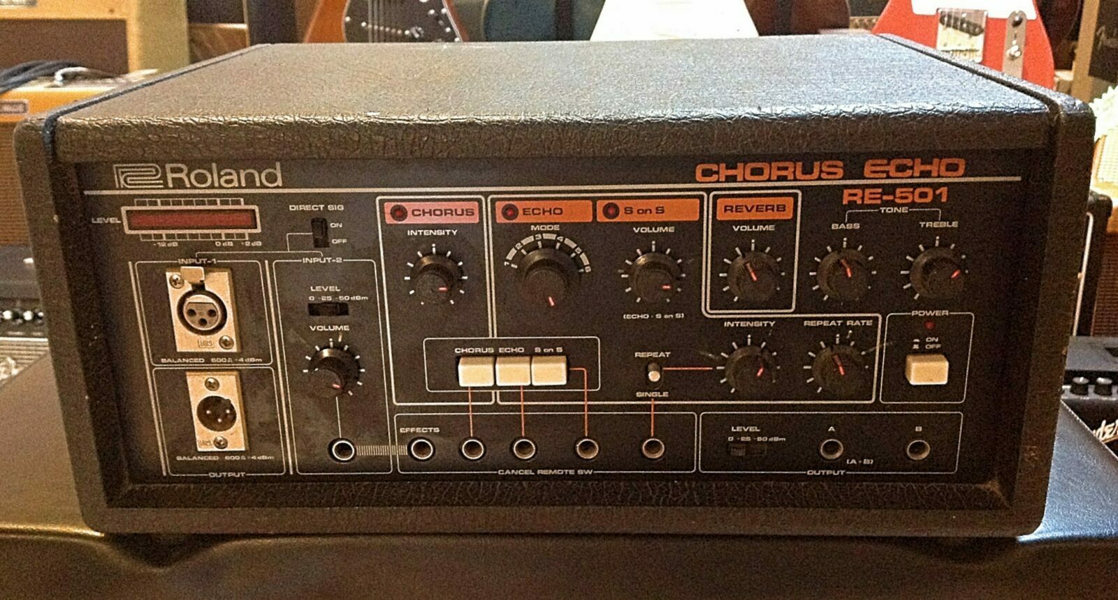 Roland RE 501 Super Chorus Vintage & Modern Guitars