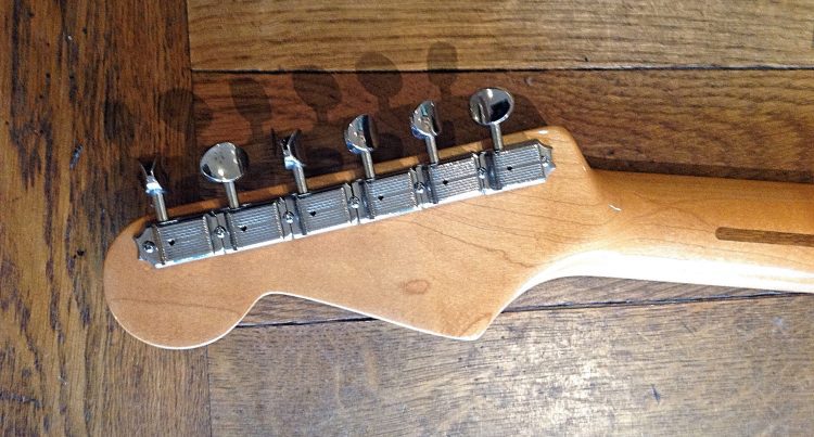 Custom luthier Build 1954 Stratocaster Fiesta Red - Image 7