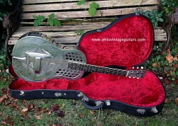 1937 National Tri Cone Exploding Palm Round Neck