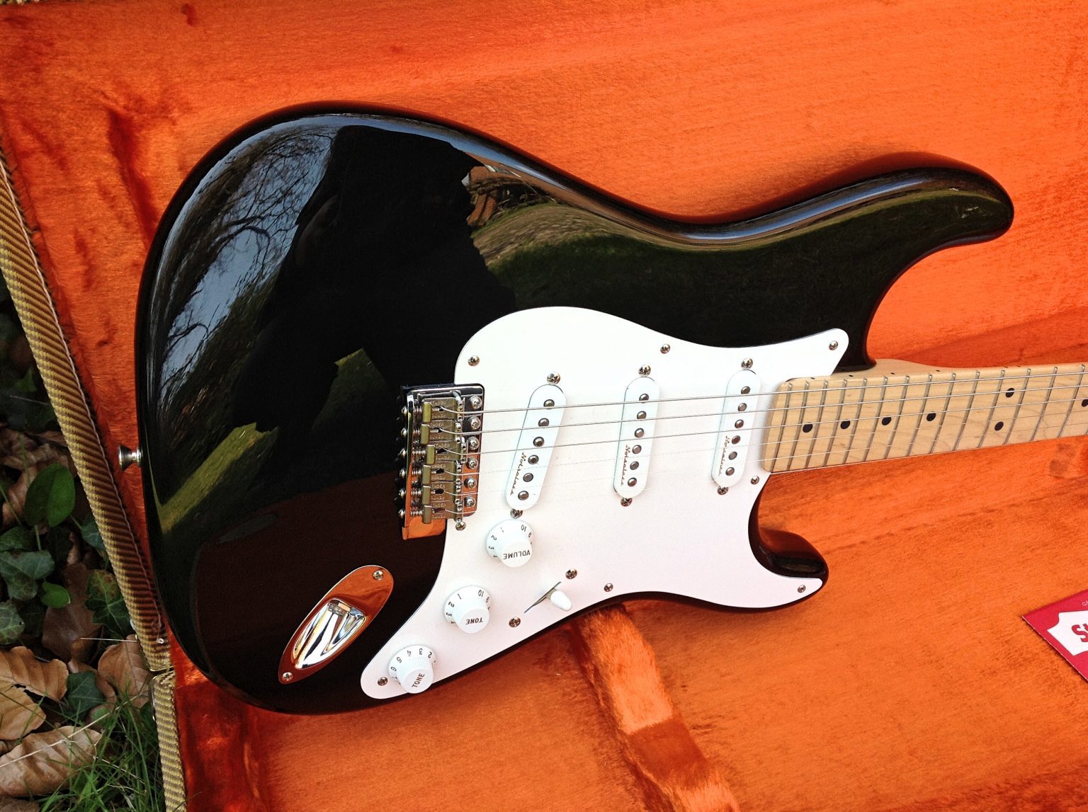 2005 Fender Eric Clapton Stratocaster “Blackie” Vintage & Modern Guitars