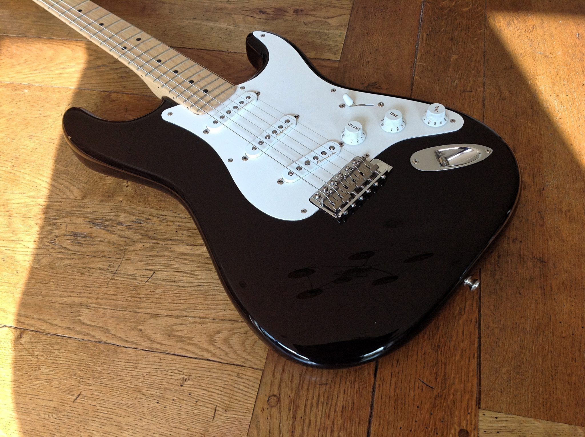 2005 Fender Eric Clapton Stratocaster “Blackie” Vintage & Modern Guitars