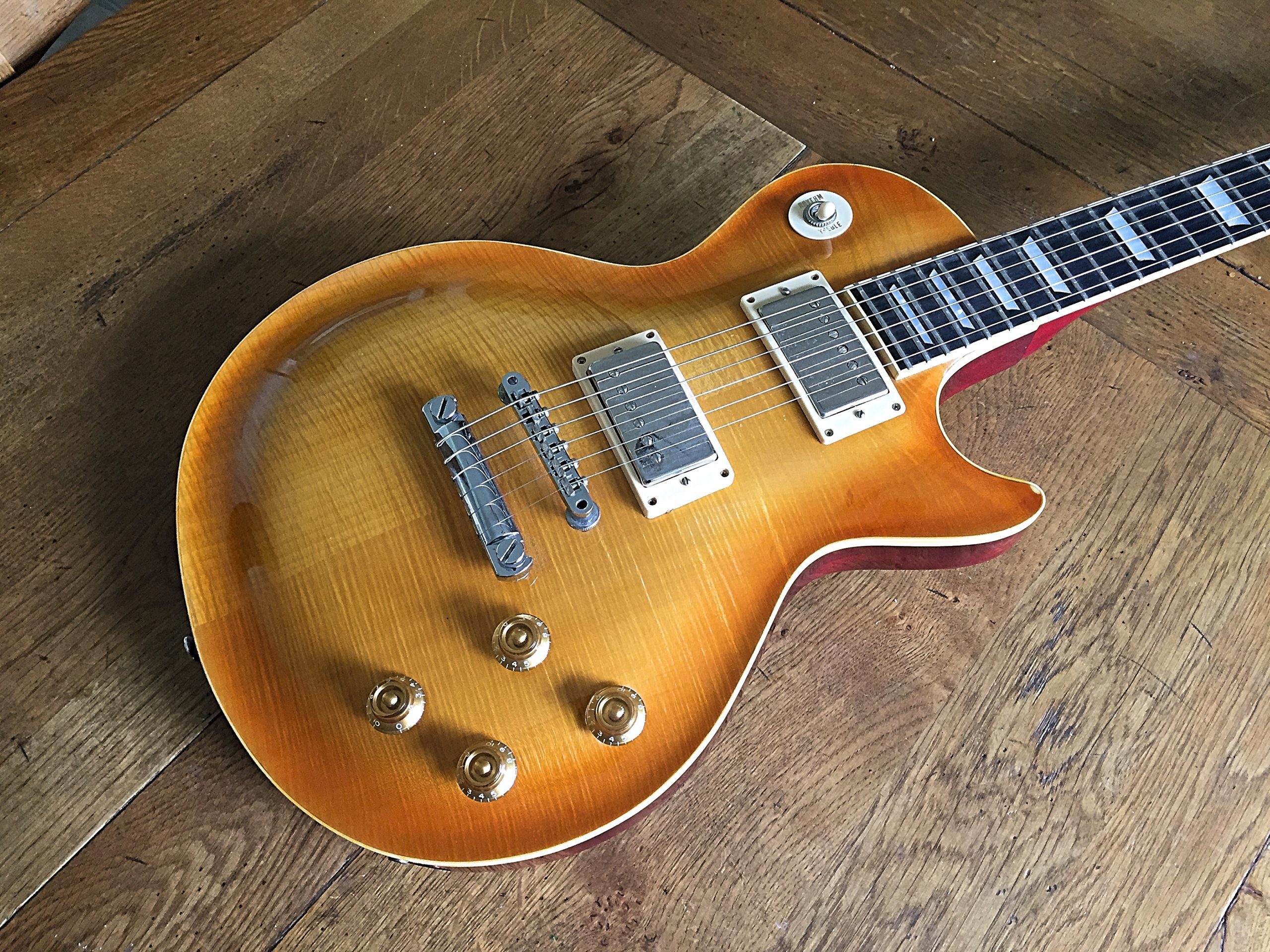 Les Paul Guitar Vintage & Modern Guitars