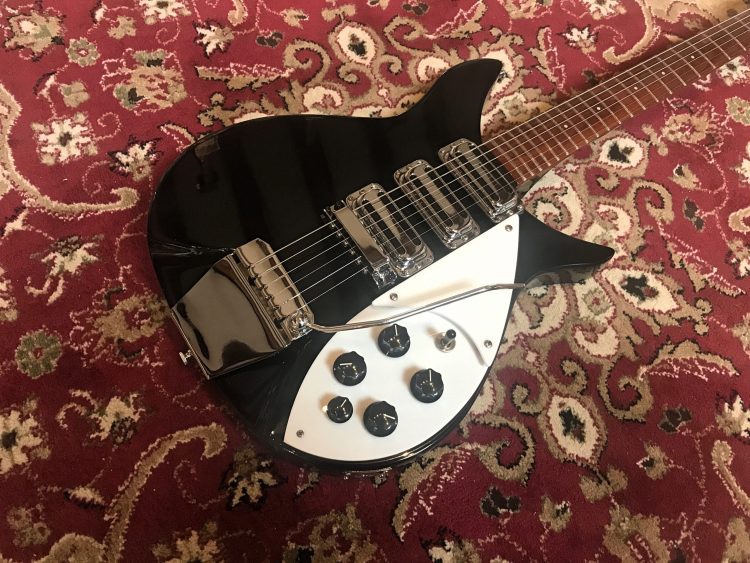 2018 Rickenbacker 325c64 John Lennon Jetglo - Image 3