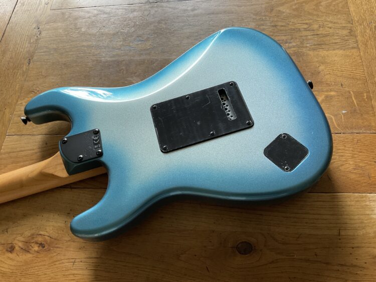 Squier Contemporary Stratocaster® Special, Roasted Maple Fingerboard, Black Pickguard, Sky Burst Metallic - Image 4