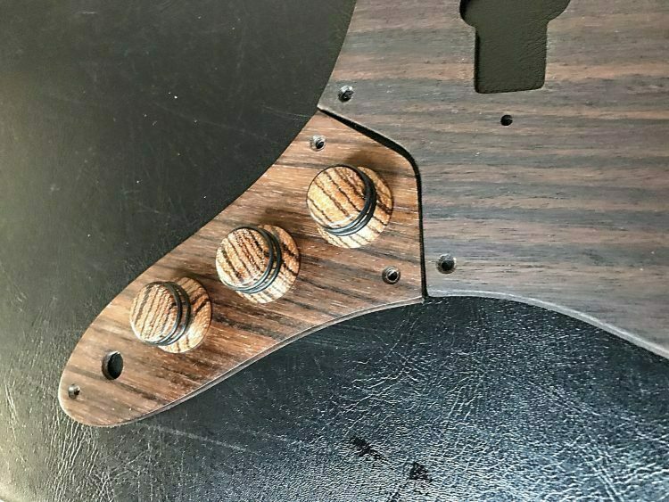 Jazz Bass Solid wood Pickguard, Control Plate And Knobs - Image 2