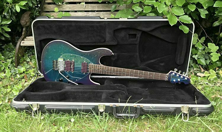 2005 Music Man SM-Y2D Steve Morse de-purple-burst