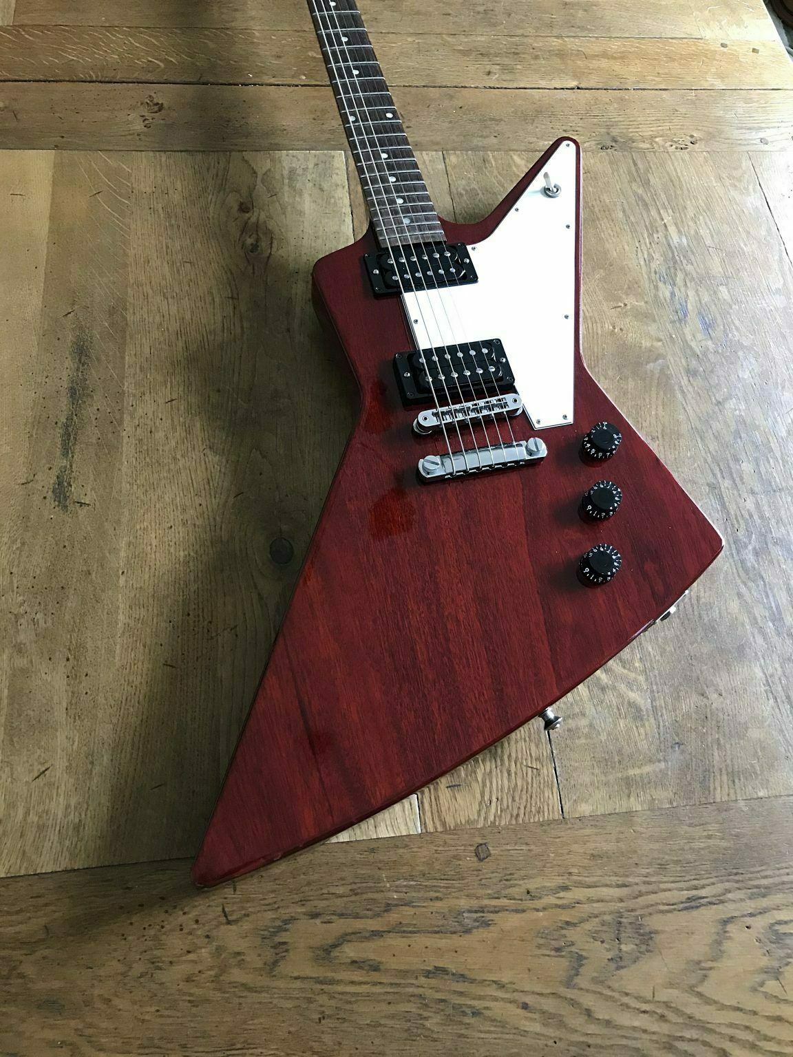 2016 Gibson Explorer Vintage & Modern Guitars