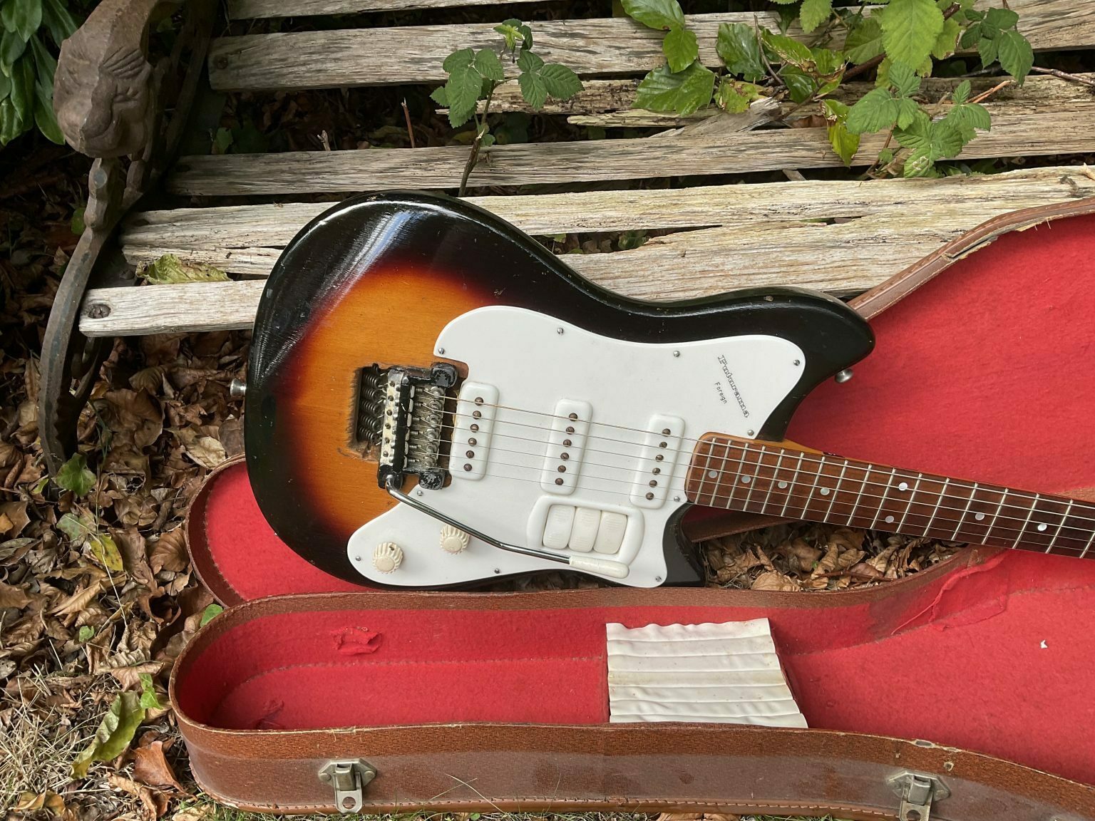 circa 1960 Grazioso Futurama 111 Vintage & Modern Guitars