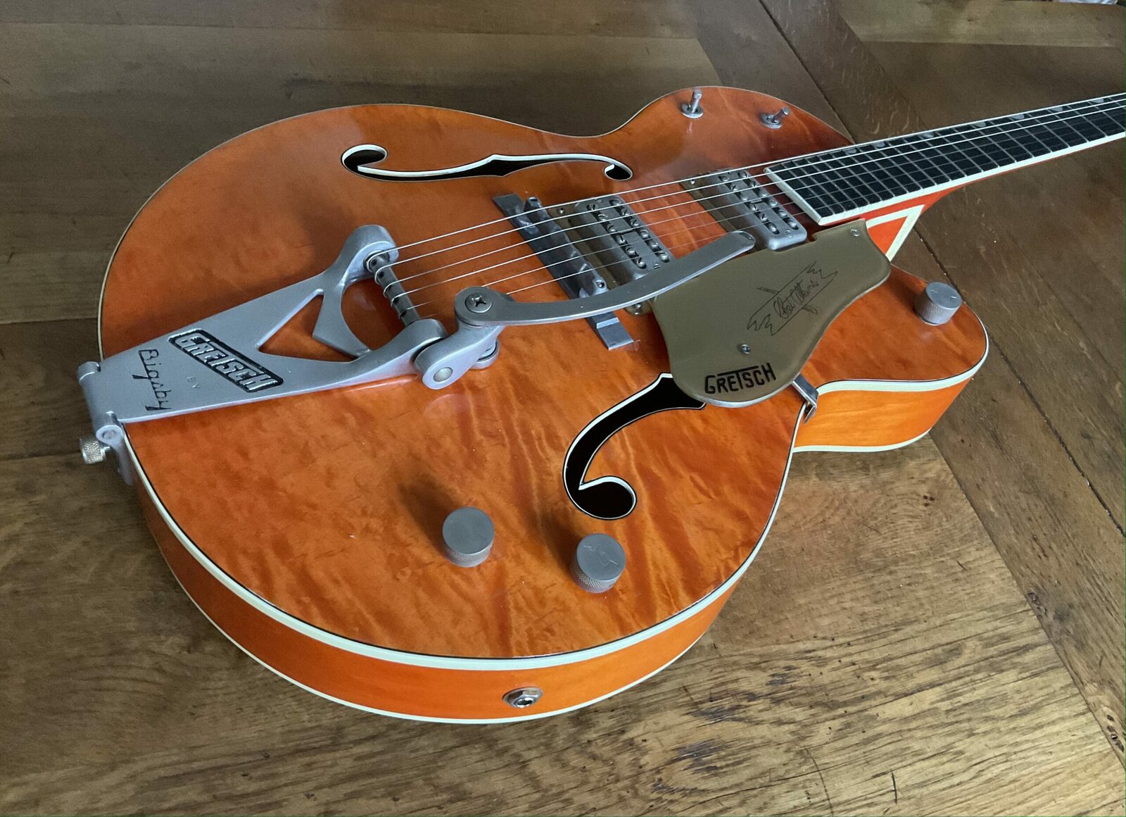 1960 Gretsch 6120 Chet Atkins - Vintage & Modern Guitars