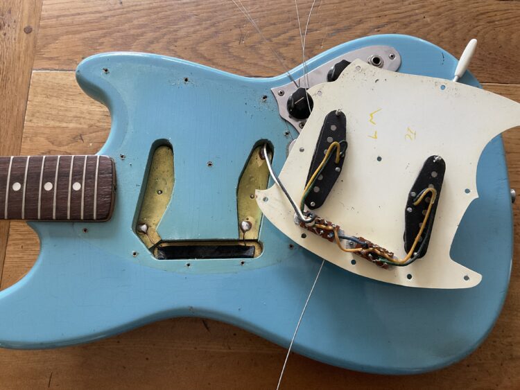 1967 Fender Mustang Daphne Blue - Image 17