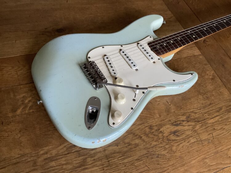 1966 Fender Stratocaster Sonic Blue - Image 2