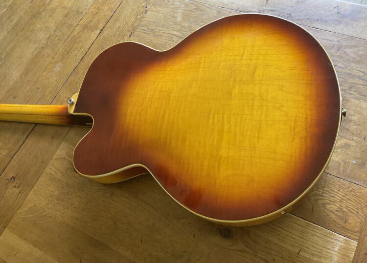 1969 Gibson Byrdland - Image 11