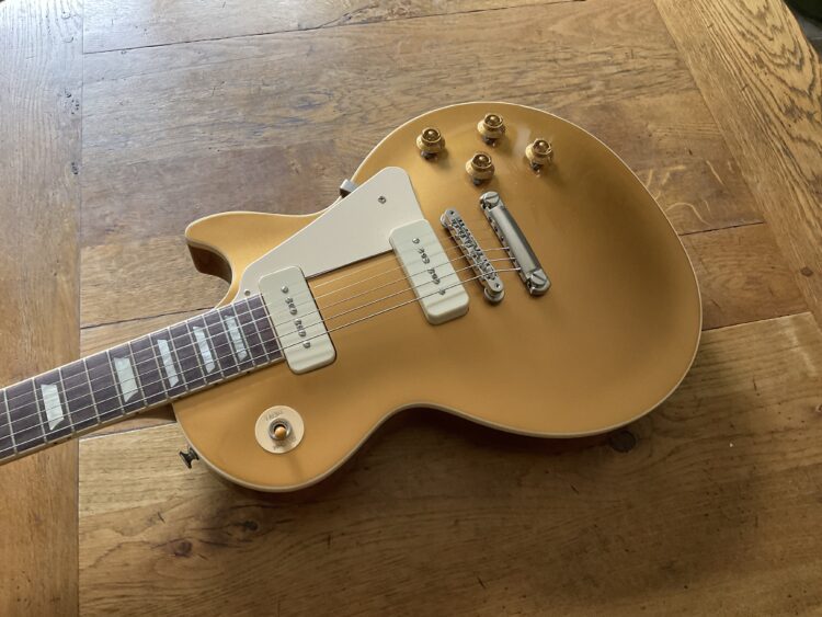 2020 Gibson Les Paul Standard Gold Top P90's - Image 4