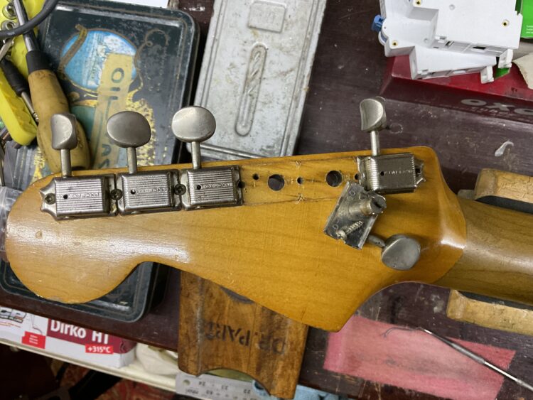 1961 Fender Stratocaster Olympic White - Image 25