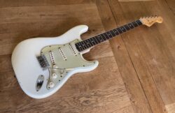 1961 Fender Stratocaster Olympic White