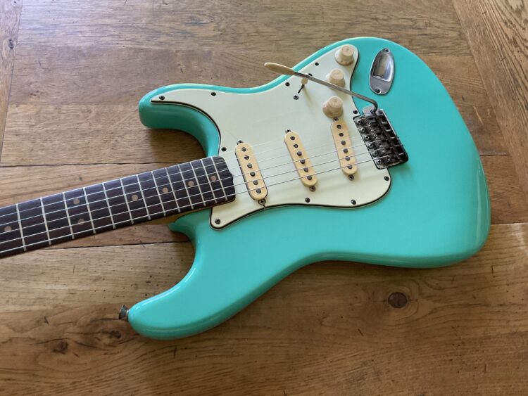 1964 Fender Stratocaster Foam Green - Image 4
