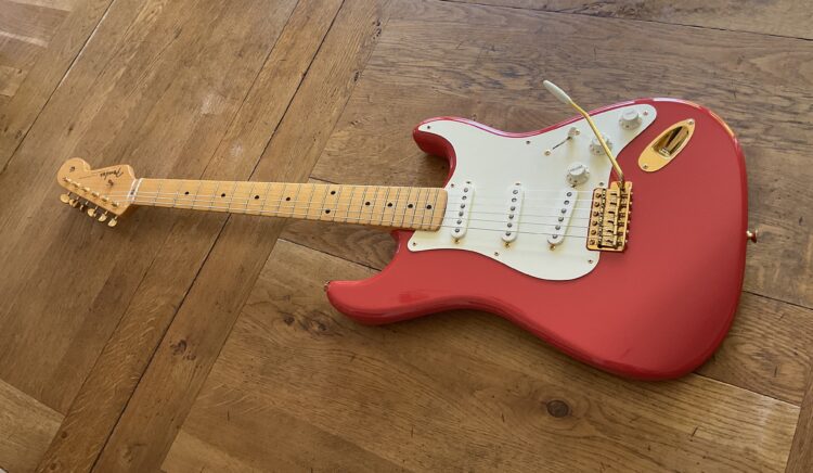 2009 Fender Custom Shop 59 Stratocaster Fiesta Red Gold Hardware. - Image 3