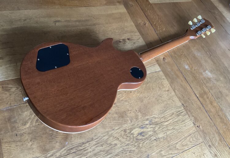 2011 Gibson Les Paul Standard (Traditional) - Image 6