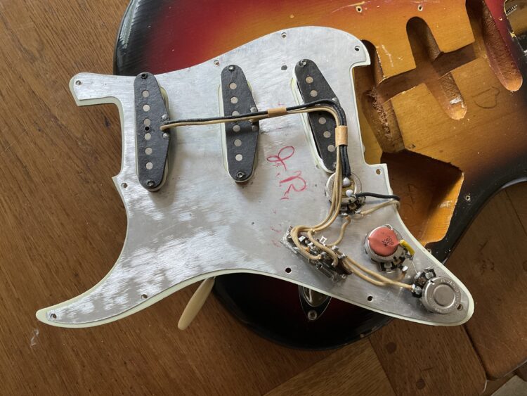 1963 Fender Stratocaster - Image 25