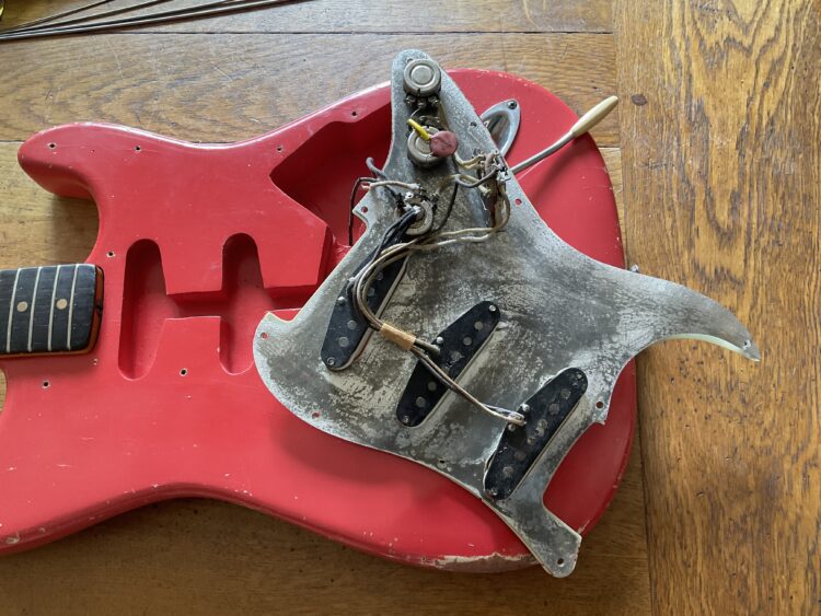 1962/3 Fender Stratocaster Fiesta Red - Image 26