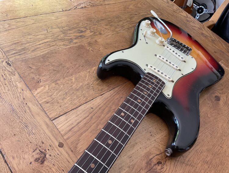 1964 Fender Stratocaster - Image 8