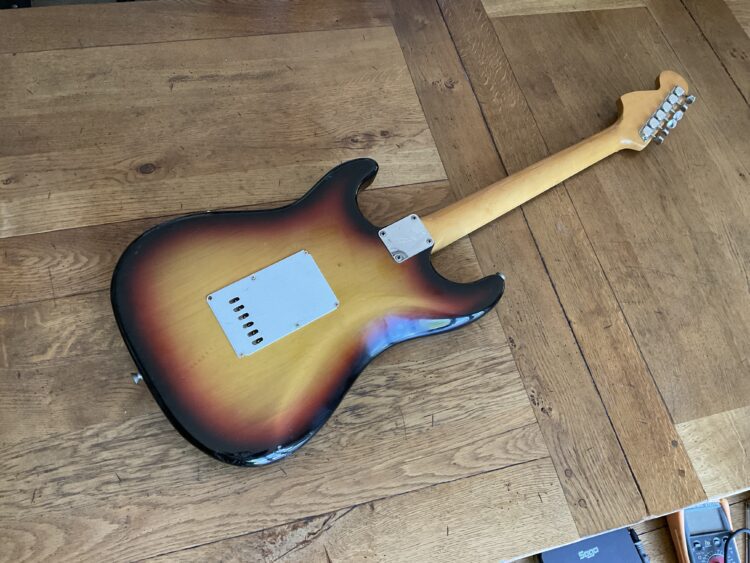 1968 Fender Stratocaster - Image 9